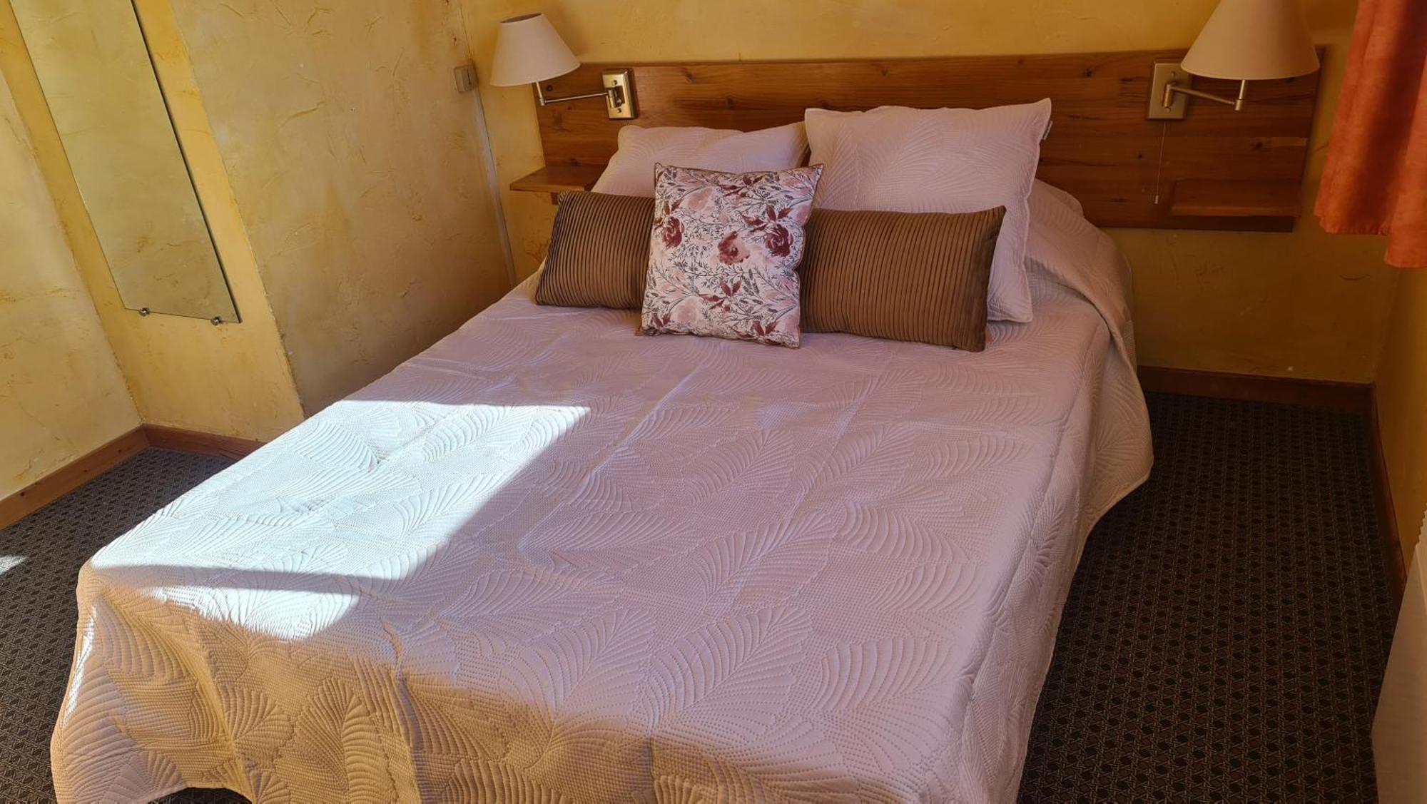 Angeprovence Otel Saint-Étienne-les-Orgues Dış mekan fotoğraf